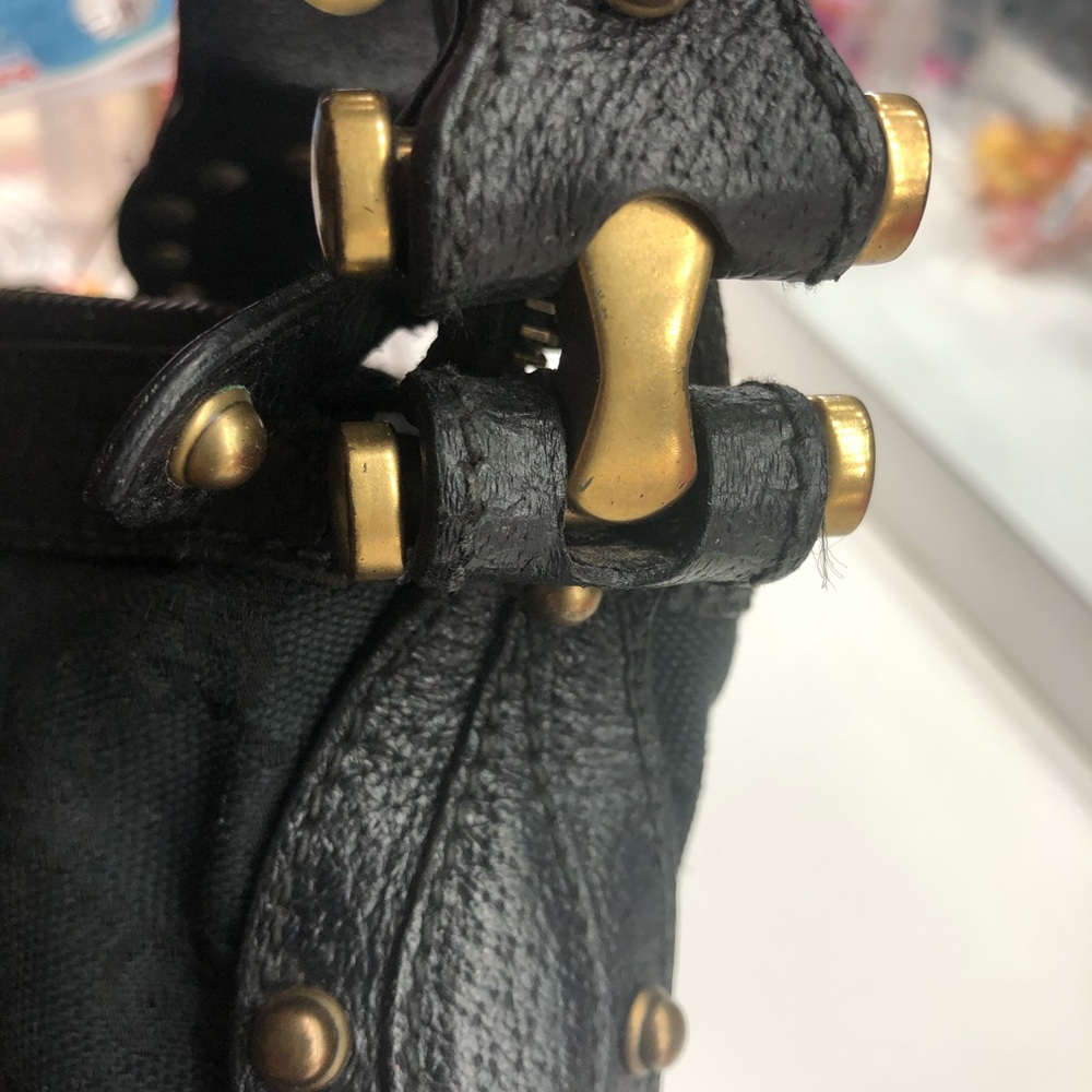 Authentic Gucci purse - Picture 8 of 16